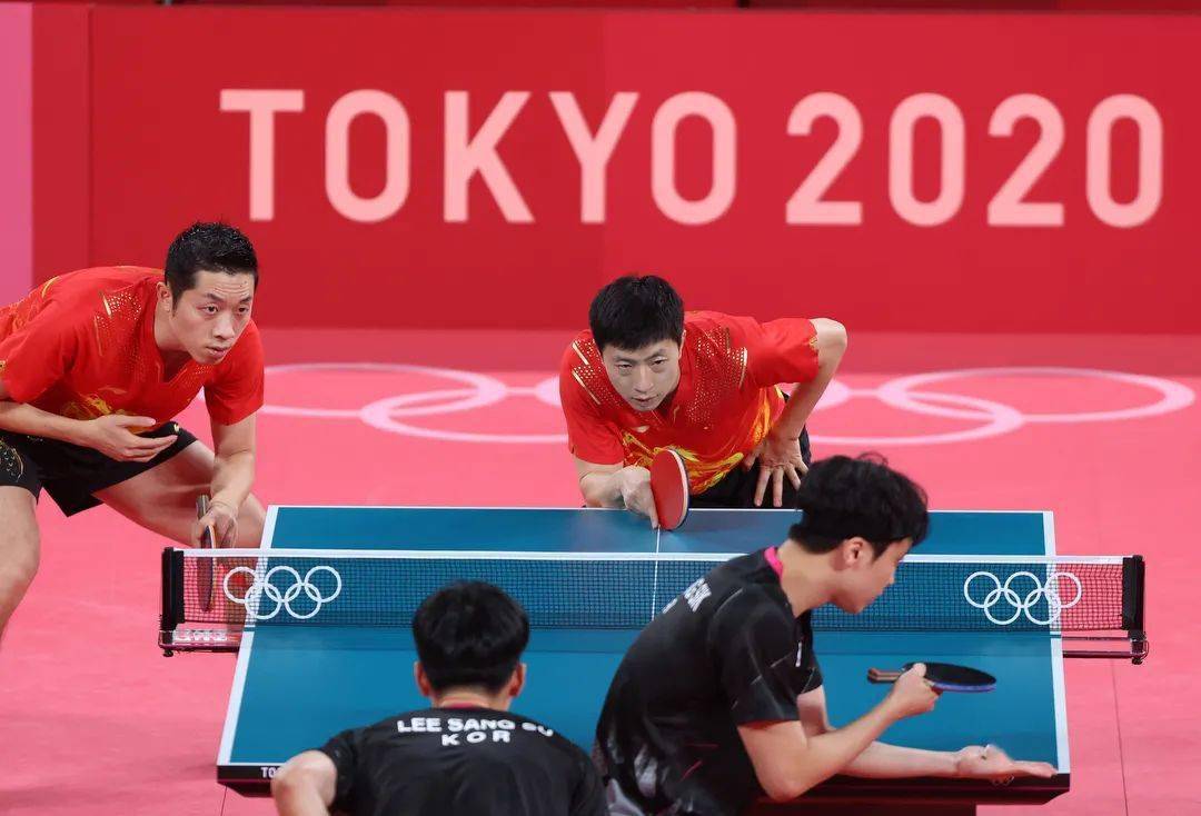 德国队险胜英格兰队，马龙关键制胜