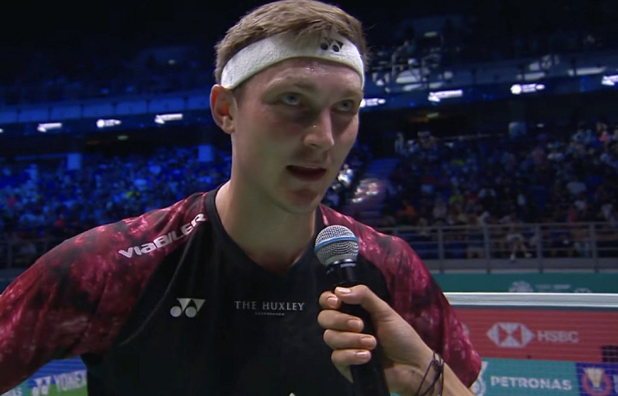 韩国队险胜马来西亚队，安赛龙带队取胜